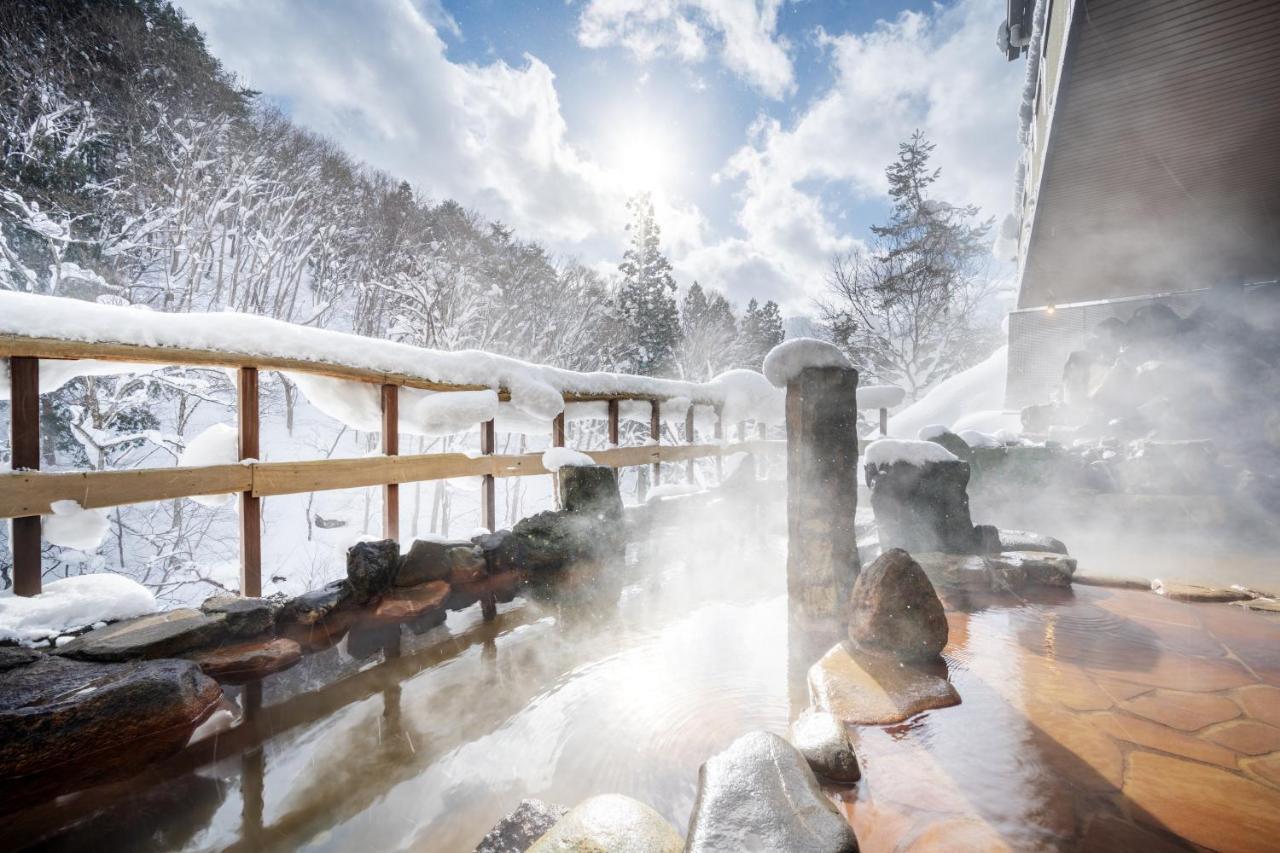 Yukemuri No Yado Inazumi Onsen Yuzawa  Extérieur photo