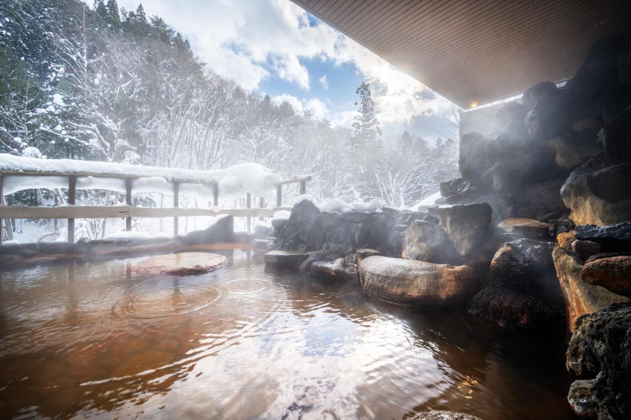 Yukemuri No Yado Inazumi Onsen Yuzawa  Extérieur photo
