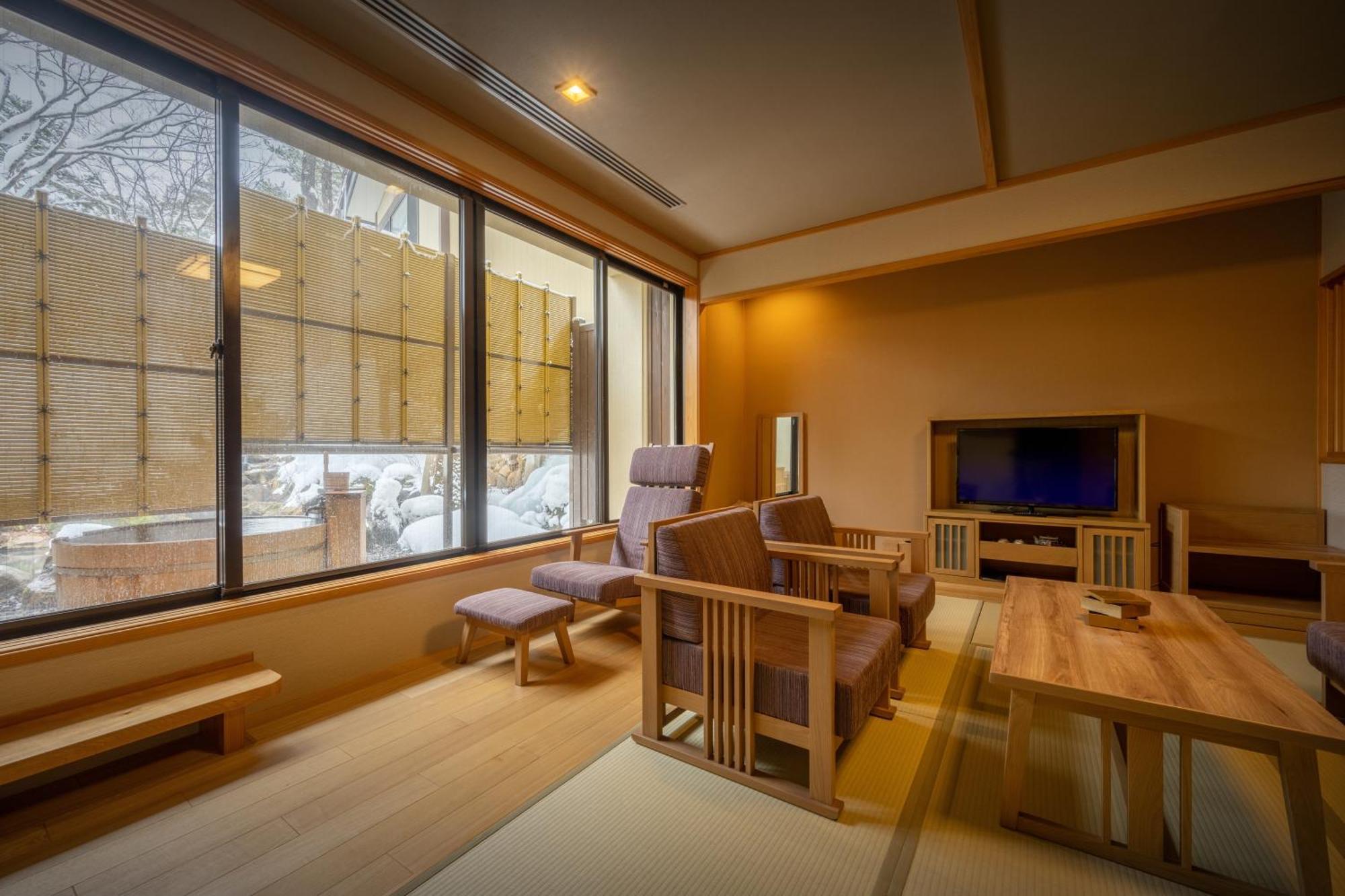 Yukemuri No Yado Inazumi Onsen Yuzawa  Extérieur photo