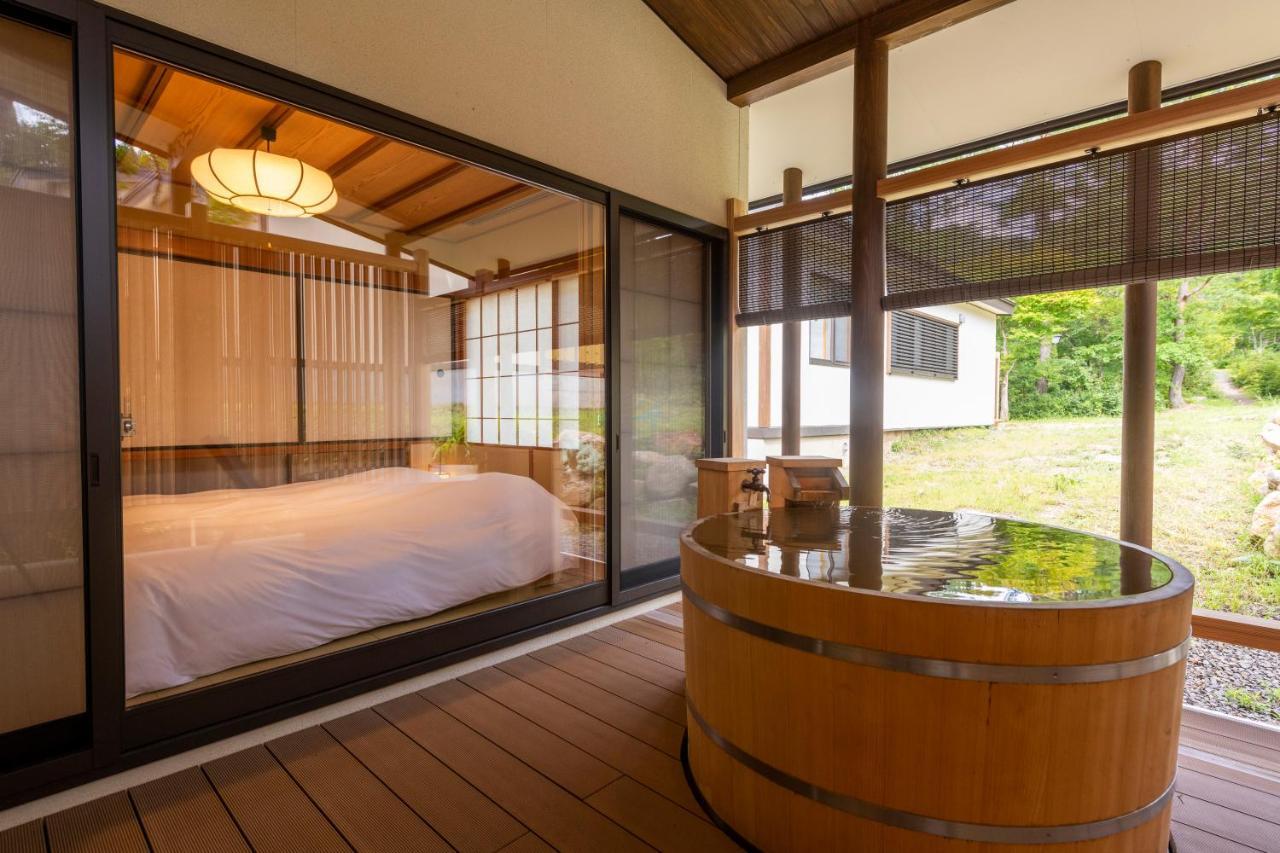 Yukemuri No Yado Inazumi Onsen Yuzawa  Extérieur photo